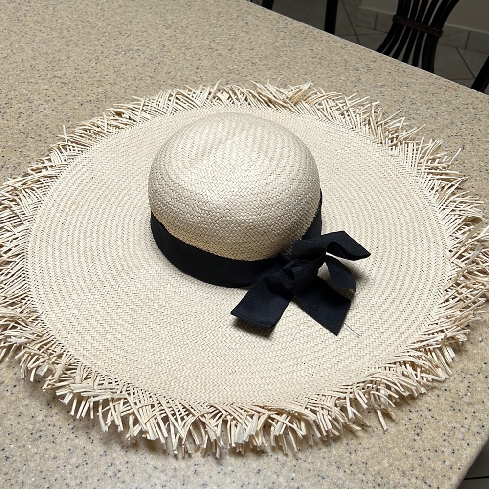 JCREW Wide Brim Jumbo Straw Beach Hat Rattan Fringe